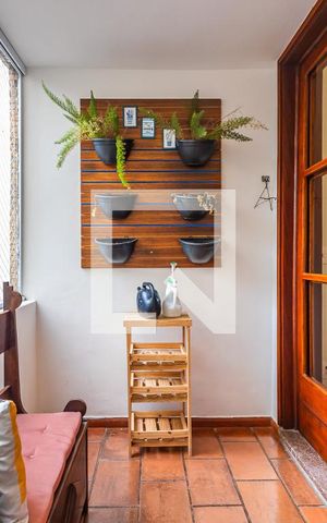 Apartamento para alugar com 100m², 2 quartos e 1 vagaVaranda