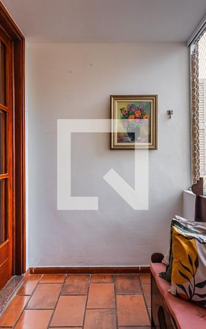 Apartamento para alugar com 100m², 2 quartos e 1 vagaVaranda