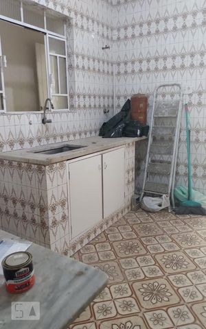 Casa para alugar com 40m², 1 quarto e sem vaga Casa para alugar com 40m², 1 quarto e sem vagaCozinha