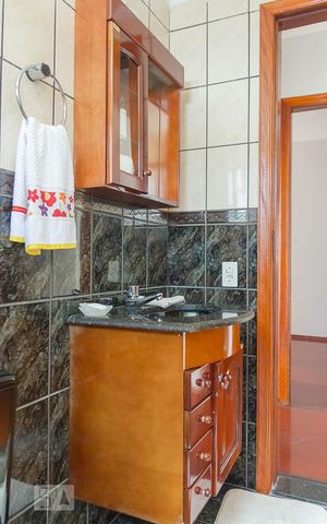 Apartamento à venda com 56m², 2 quartos e 1 vaga Apartamento à venda com 56m², 2 quartos e 1 vagaBanheiro Social