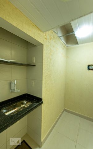 Studio para alugar com 40m², 1 quarto e sem vaga Studio para alugar com 40m², 1 quarto e sem vagaCozinha