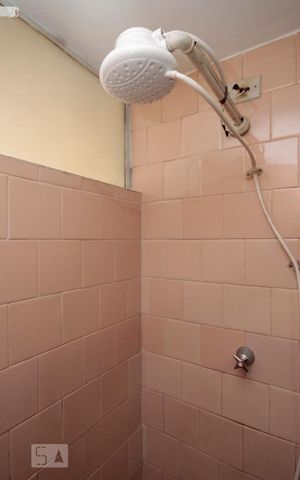 Apartamento à venda com 67m², 1 quarto e sem vagaBanheiro