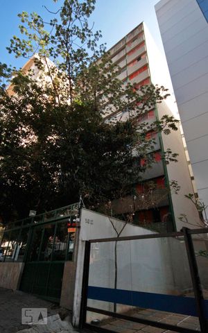 Apartamento à venda com 67m², 1 quarto e sem vagaFachada