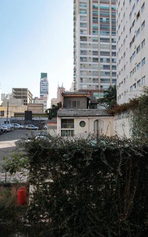 Apartamento à venda com 67m², 1 quarto e sem vagaVista