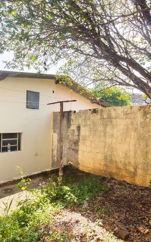 Casa à venda com 125m², 2 quartos e 2 vagas Casa à venda com 125m², 2 quartos e 2 vagasFundos