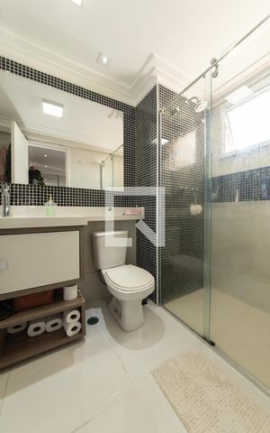 Apartamento para alugar com 90m², 2 quartos e 2 vagas Apartamento para alugar com 90m², 2 quartos e 2 vagasBanheiro da Suíte