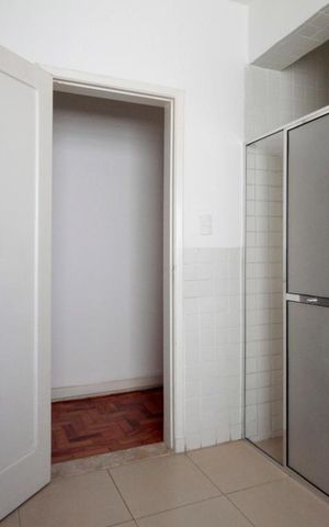 Apartamento à venda com 221m², 3 quartos e 1 vagaBanheiro 2