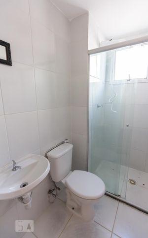 Apartamento para alugar com 43m², 2 quartos e sem vagaBanheiro