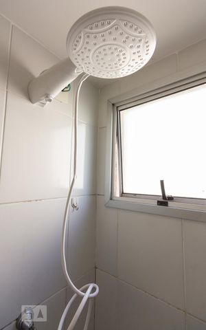Apartamento para alugar com 43m², 2 quartos e sem vagaBanheiro Chuveiro