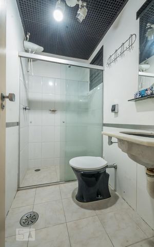 Apartamento à venda com 32m², 1 quarto e sem vaga Apartamento à venda com 32m², 1 quarto e sem vagaBanheiro