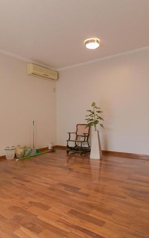Casa de condomínio para alugar com 520m², 5 quartos e 4 vagas Casa de condomínio para alugar com 520m², 5 quartos e 4 vagasSuíte 04