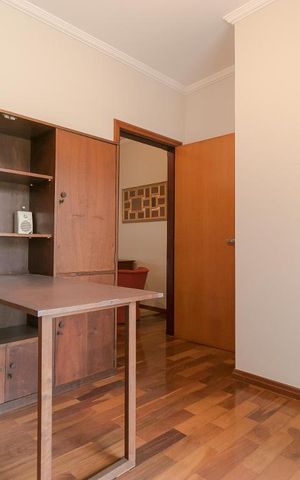 Casa de condomínio para alugar com 520m², 5 quartos e 4 vagas Casa de condomínio para alugar com 520m², 5 quartos e 4 vagasSacada da Suíte 04