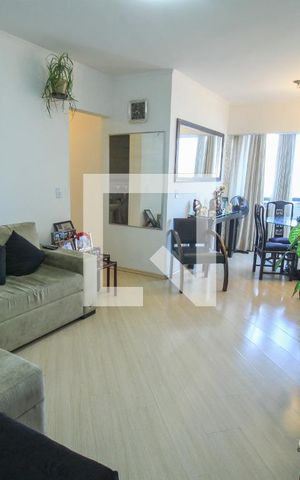 Apartamento à venda com 89m², 3 quartos e 1 vaga Apartamento à venda com 89m², 3 quartos e 1 vagaSala