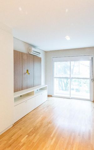 Apartamento à venda com 210m², 4 quartos e 2 vagas Apartamento à venda com 210m², 4 quartos e 2 vagasQuarto 4 Suíte