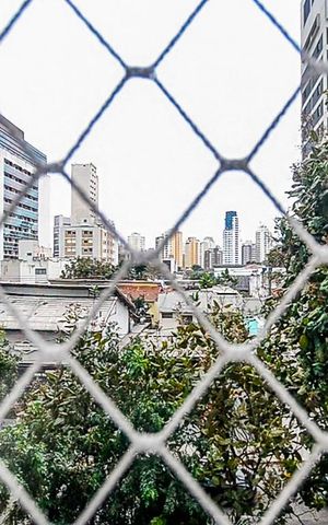 Apartamento à venda com 210m², 4 quartos e 2 vagas Apartamento à venda com 210m², 4 quartos e 2 vagasVista