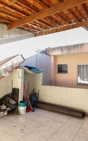 Casa para alugar com 240m², 4 quartos e 1 vaga Casa para alugar com 240m², 4 quartos e 1 vagaGaragem