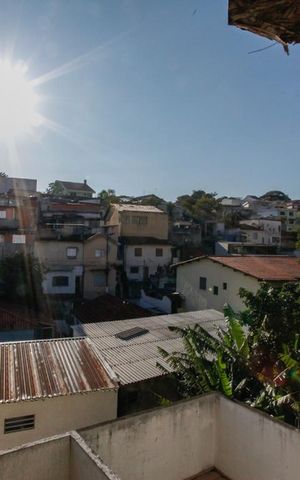 Casa para alugar com 240m², 4 quartos e 1 vaga Casa para alugar com 240m², 4 quartos e 1 vagaVista