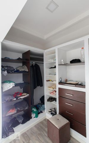 Casa para alugar com 240m², 4 quartos e 1 vaga Casa para alugar com 240m², 4 quartos e 1 vagaQuarto 4 - Suíte