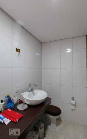 Casa para alugar com 240m², 4 quartos e 1 vaga Casa para alugar com 240m², 4 quartos e 1 vagaSuíte - Quarto 4