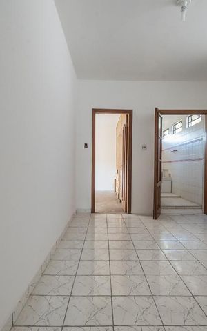 Casa à venda com 500m², 3 quartos e 6 vagas Casa à venda com 500m², 3 quartos e 6 vagasSuíte 2