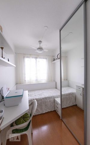 Apartamento à venda com 360m², 4 quartos e 3 vagas Apartamento à venda com 360m², 4 quartos e 3 vagasQuarto 1