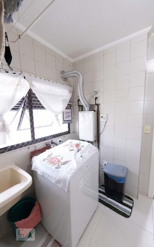 Apartamento à venda com 360m², 4 quartos e 3 vagas Apartamento à venda com 360m², 4 quartos e 3 vagasÁrea de Serviço