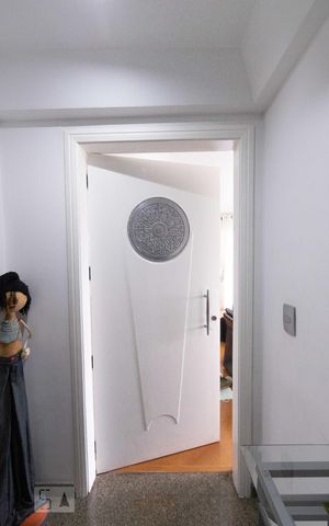 Apartamento à venda com 360m², 4 quartos e 3 vagas Apartamento à venda com 360m², 4 quartos e 3 vagasHall do elevador