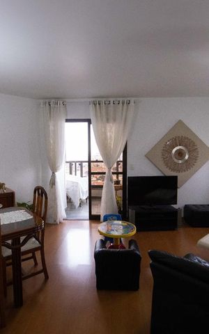 Apartamento à venda com 360m², 4 quartos e 3 vagas Apartamento à venda com 360m², 4 quartos e 3 vagasSala