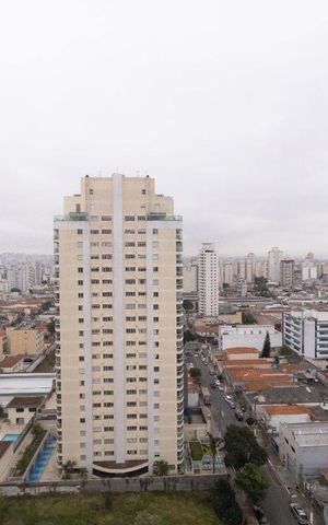 Apartamento à venda com 360m², 4 quartos e 3 vagas Apartamento à venda com 360m², 4 quartos e 3 vagasVaranda Quarto 3