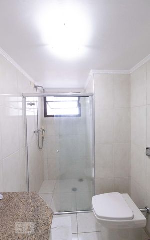 Apartamento à venda com 360m², 4 quartos e 3 vagas Apartamento à venda com 360m², 4 quartos e 3 vagasBanheiro Social
