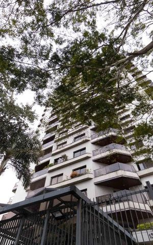 Apartamento à venda com 360m², 4 quartos e 3 vagas Apartamento à venda com 360m², 4 quartos e 3 vagasFachada