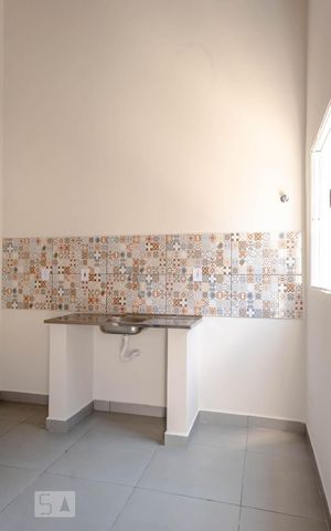 Studio para alugar com 35m², 1 quarto e sem vaga Studio para alugar com 35m², 1 quarto e sem vagaCozinha