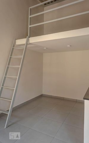 Studio para alugar com 35m², 1 quarto e sem vaga Studio para alugar com 35m², 1 quarto e sem vagaSala