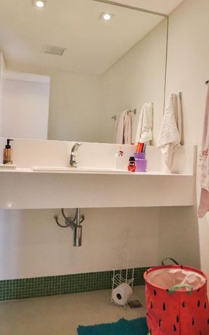 Apartamento à venda com 156m², 4 quartos e 2 vagas Apartamento à venda com 156m², 4 quartos e 2 vagasBanheiro