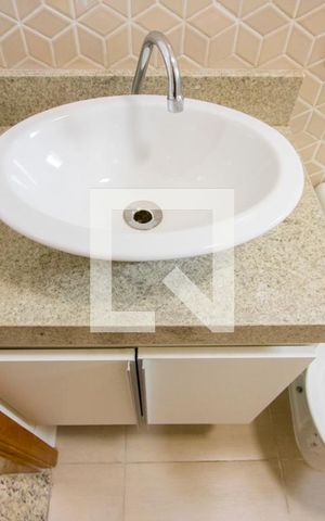 Apartamento para alugar com 160m², 3 quartos e 2 vagas Apartamento para alugar com 160m², 3 quartos e 2 vagasBanheiro social