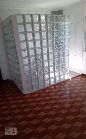 Casa à venda com 90m², 2 quartos e sem vaga