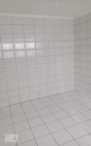 Casa à venda com 90m², 2 quartos e sem vaga