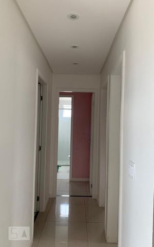 Apartamento à venda com 82m², 3 quartos e 2 vagas Apartamento à venda com 82m², 3 quartos e 2 vagasCorredor Quartos