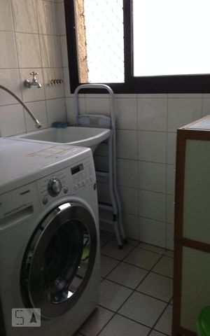 Apartamento à venda com 70m², 3 quartos e 2 vagas Apartamento à venda com 70m², 3 quartos e 2 vagasLavanderia