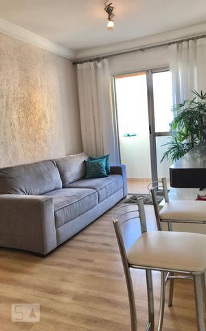 Apartamento à venda com 70m², 3 quartos e 1 vaga Apartamento à venda com 70m², 3 quartos e 1 vagaSala