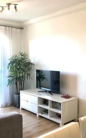 Apartamento à venda com 70m², 3 quartos e 1 vaga Apartamento à venda com 70m², 3 quartos e 1 vagaSala