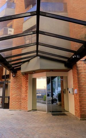 Apartamento à venda com 40m², 1 quarto e 1 vagaEntrada do Prédio