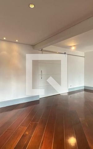 Apartamento à venda com 130m², 3 quartos e 3 vagas Apartamento à venda com 130m², 3 quartos e 3 vagasSala de Jantar