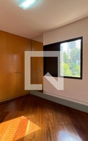 Apartamento à venda com 130m², 3 quartos e 3 vagas Apartamento à venda com 130m², 3 quartos e 3 vagasSuíte 1