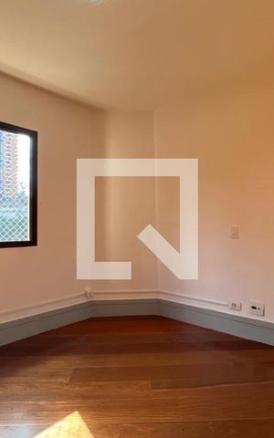 Apartamento à venda com 130m², 3 quartos e 3 vagas Apartamento à venda com 130m², 3 quartos e 3 vagasSuíte 1