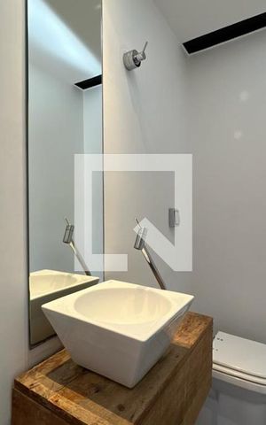 Apartamento à venda com 130m², 3 quartos e 3 vagas Apartamento à venda com 130m², 3 quartos e 3 vagasLavabo