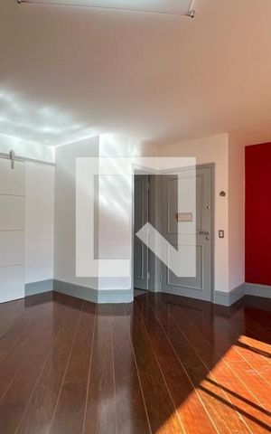 Apartamento à venda com 130m², 3 quartos e 3 vagas Apartamento à venda com 130m², 3 quartos e 3 vagasSala