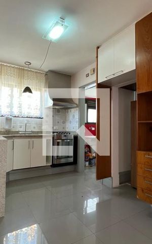 Apartamento à venda com 130m², 3 quartos e 3 vagas Apartamento à venda com 130m², 3 quartos e 3 vagasCozinha