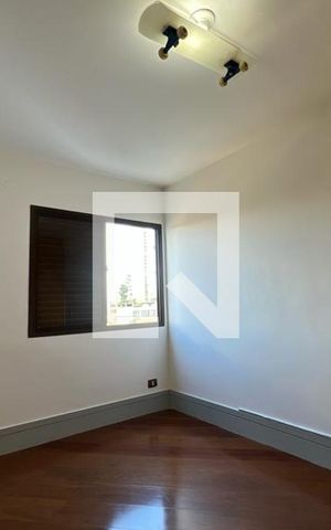 Apartamento à venda com 130m², 3 quartos e 3 vagas Apartamento à venda com 130m², 3 quartos e 3 vagasQuarto 2