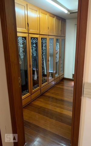 Apartamento à venda com 314m², 5 quartos e 2 vagasClouset